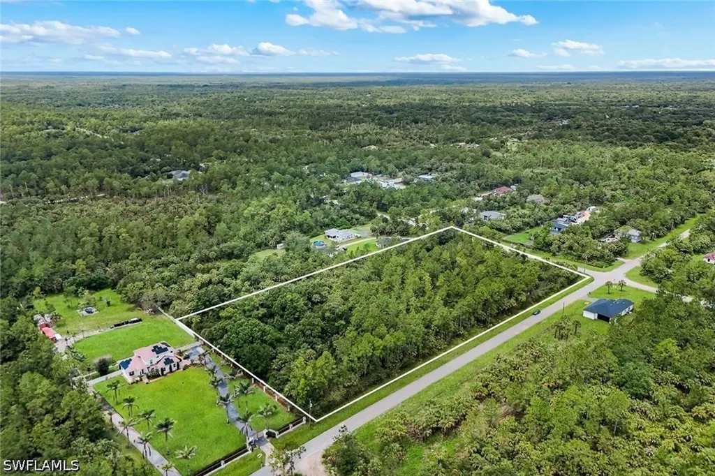 30TH Avenue SE Naples FL 34117