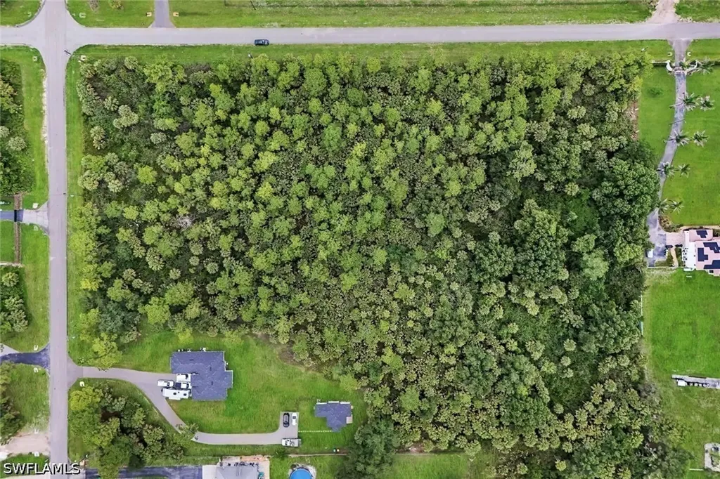 30TH Avenue SE Naples FL 34117