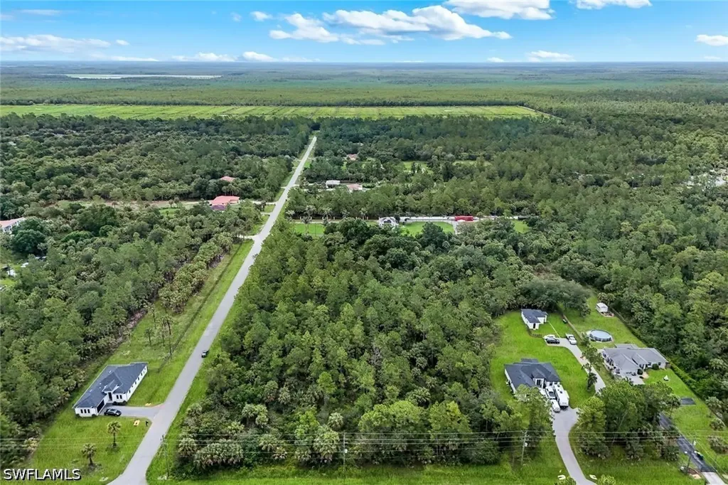 30TH Avenue SE Naples FL 34117