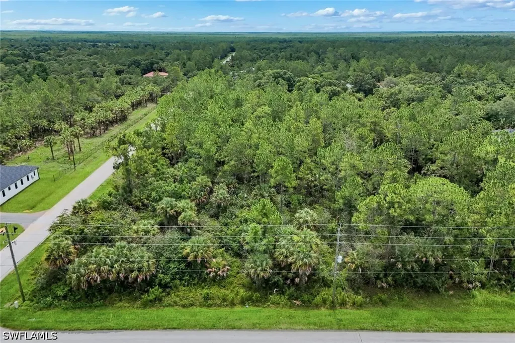 30TH Avenue SE Naples FL 34117