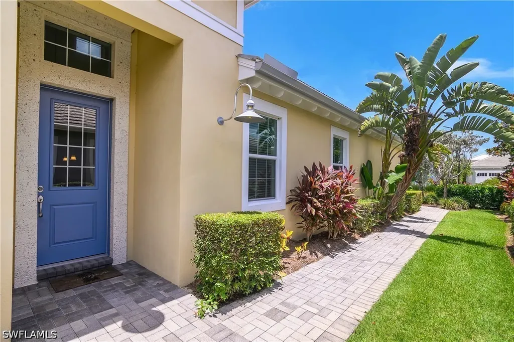 7162 Dominica Drive Naples FL 34113