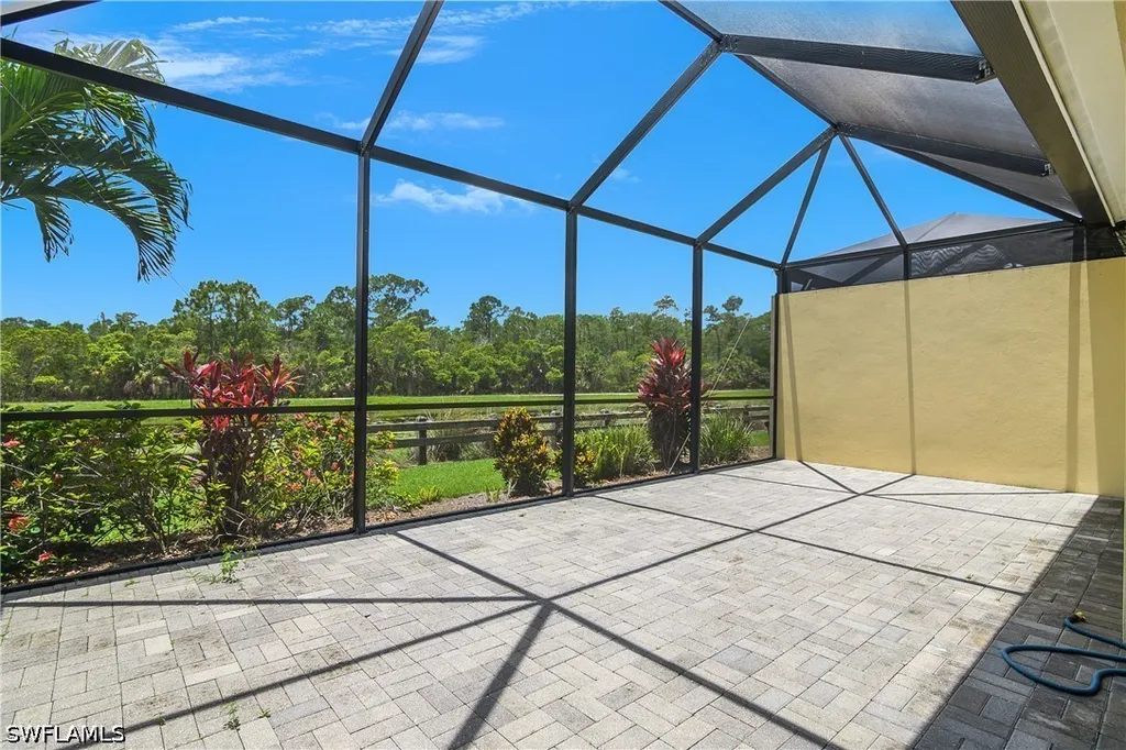 7162 Dominica Drive Naples FL 34113