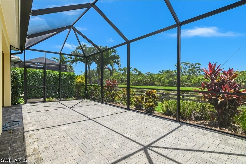 7162 Dominica Drive Naples FL 34113