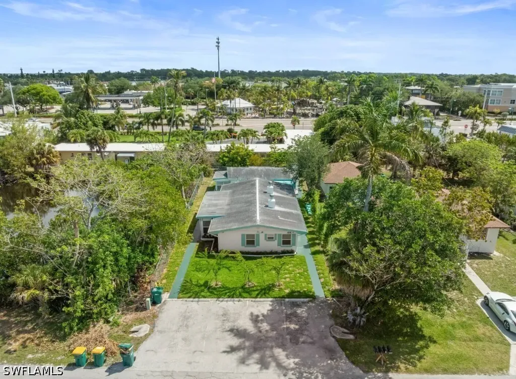 2147 Washington Avenue Naples FL 34112