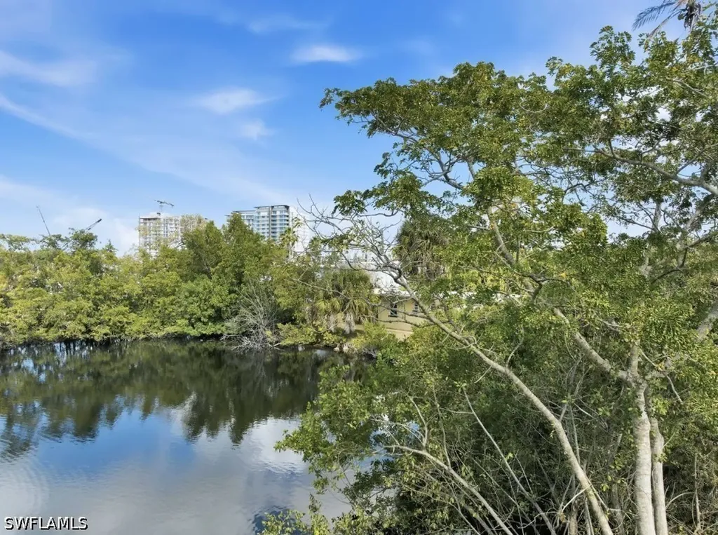 2147 Washington Avenue Naples FL 34112