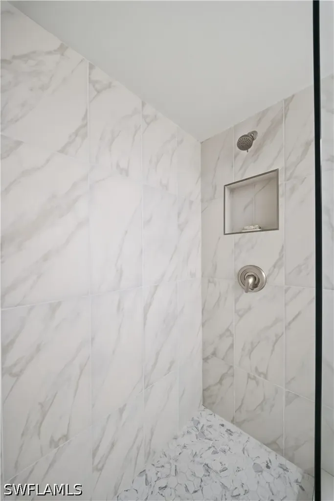 4688 Pembrooke Lane Bonita Springs FL 34134