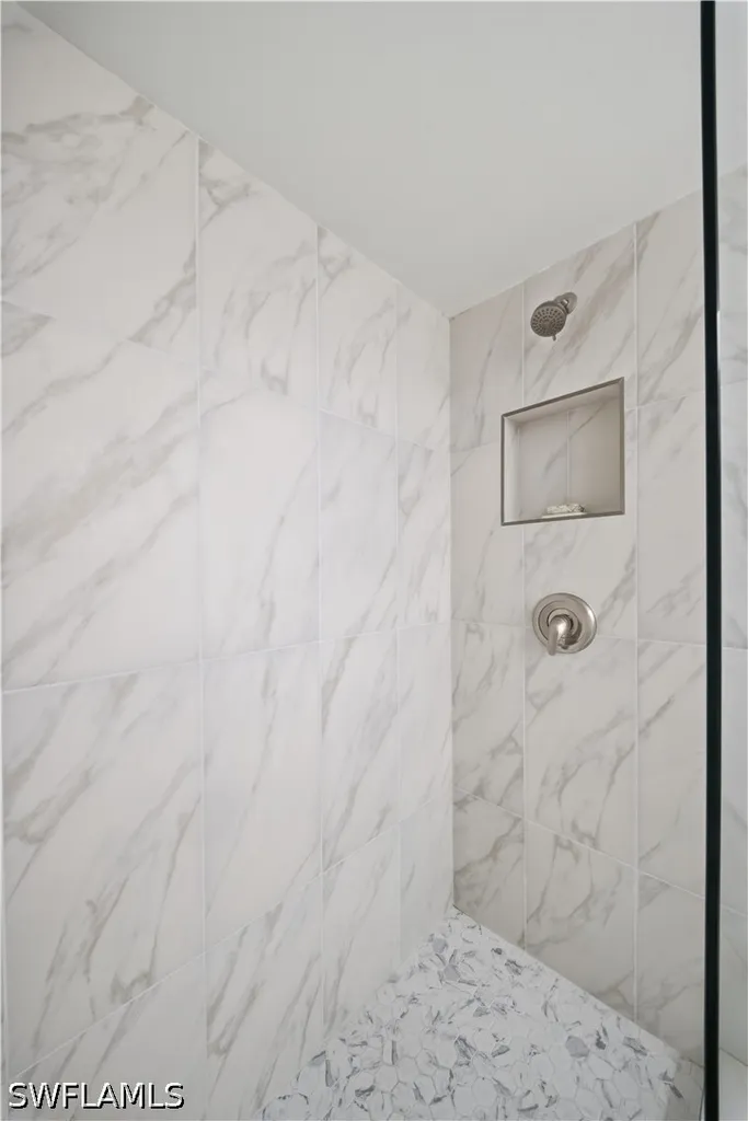 4688 Pembrooke Lane Bonita Springs FL 34134