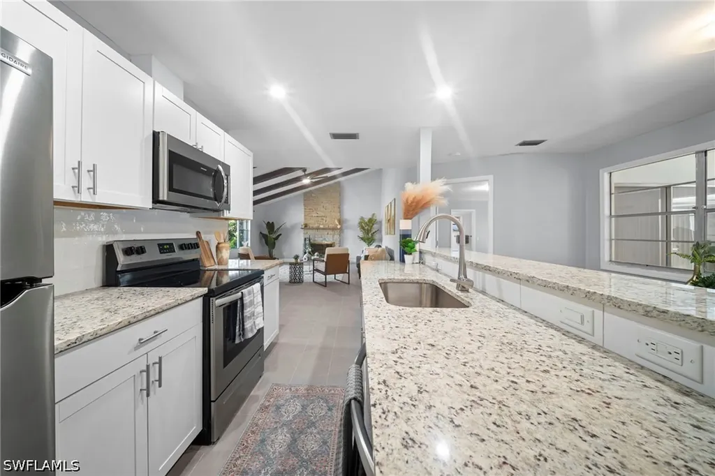 4688 Pembrooke Lane Bonita Springs FL 34134