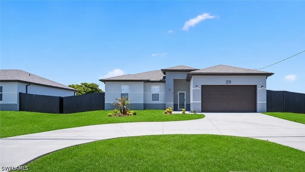 29 Diplomat Parkway E Cape Coral FL 33909