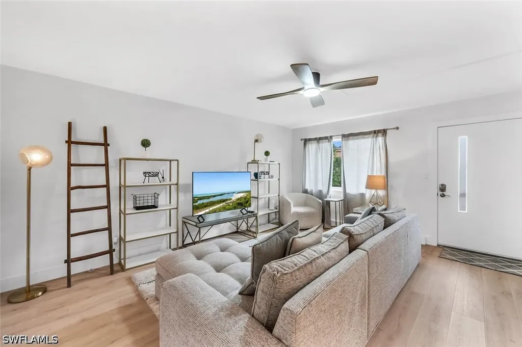 1100 Gulf Shore Boulevard N Naples FL 34102