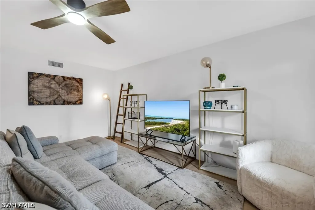 1100 Gulf Shore Boulevard N Naples FL 34102