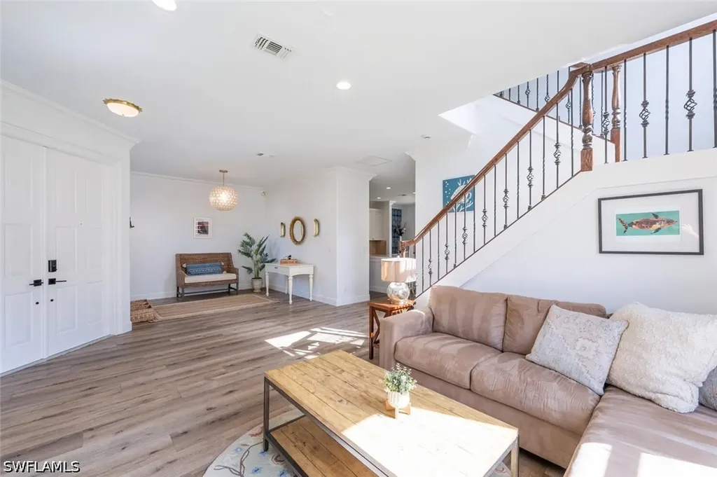 1262 Barrigona Court Naples FL 34119