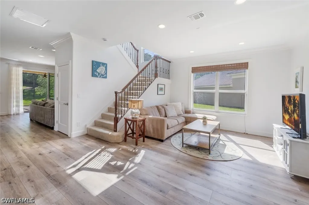 1262 Barrigona Court Naples FL 34119