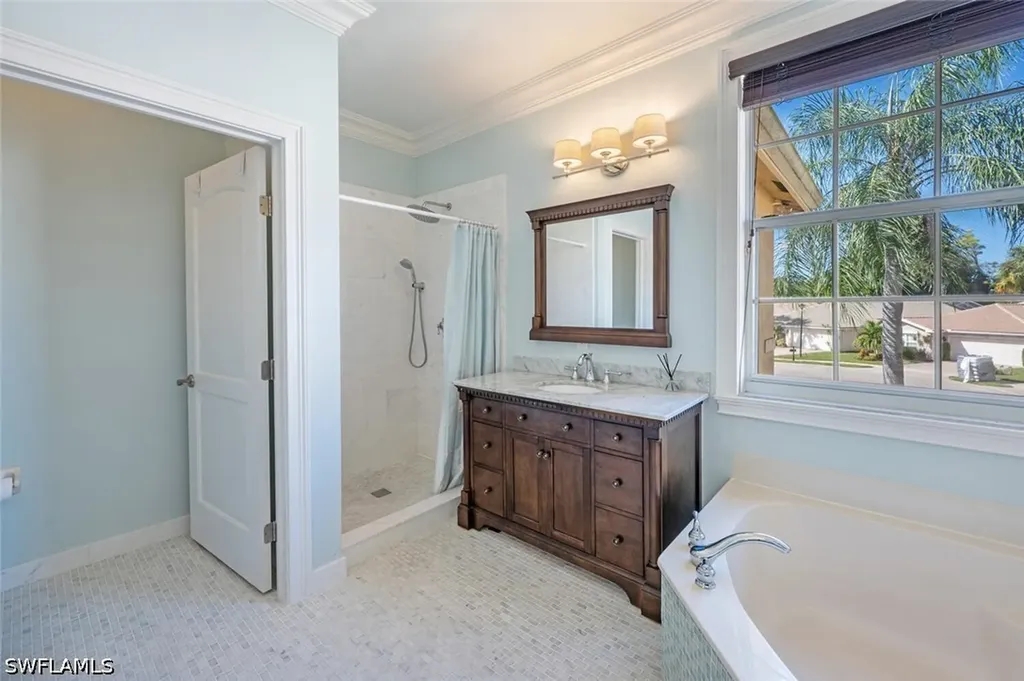 1262 Barrigona Court Naples FL 34119
