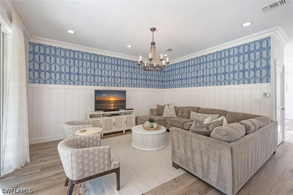 1262 Barrigona Court Naples FL 34119