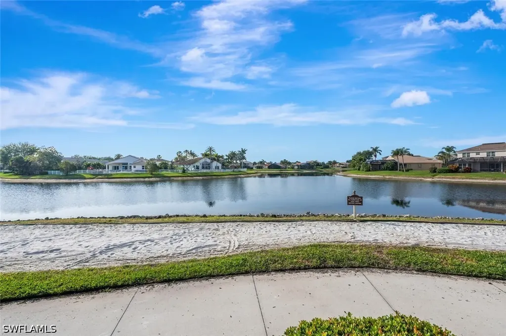1262 Barrigona Court Naples FL 34119