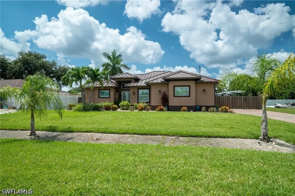 Naples FL, 4525 29TH Avenue SW
