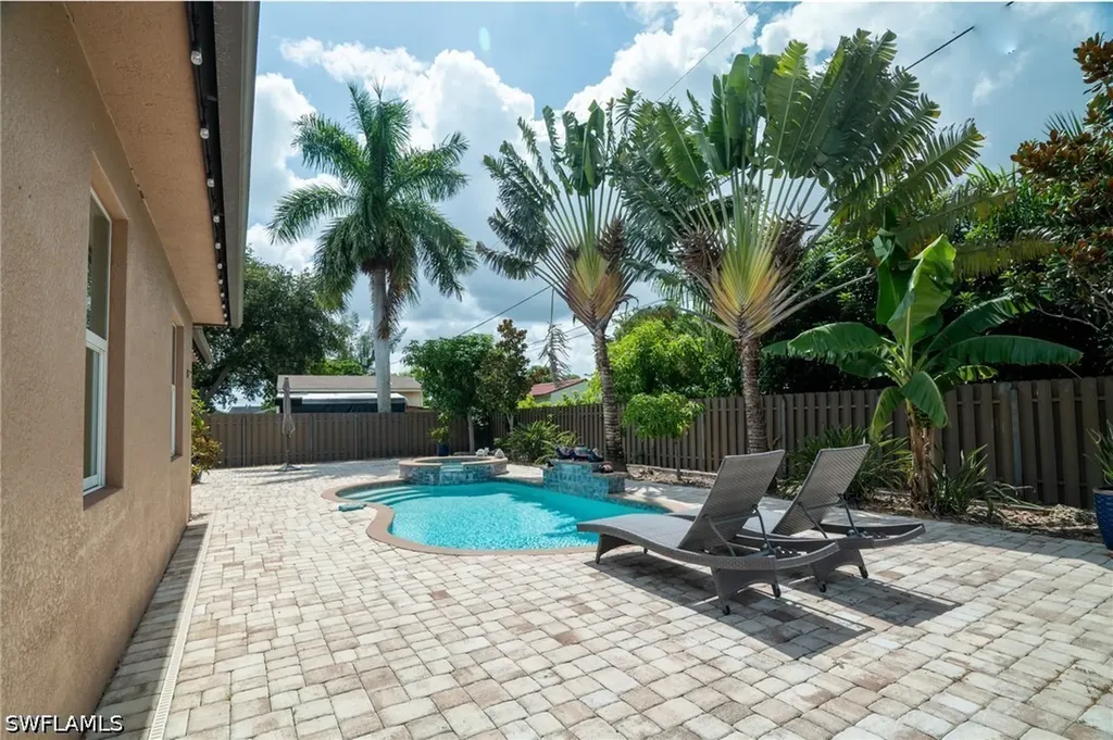4525 29th Avenue SW Naples FL 34116