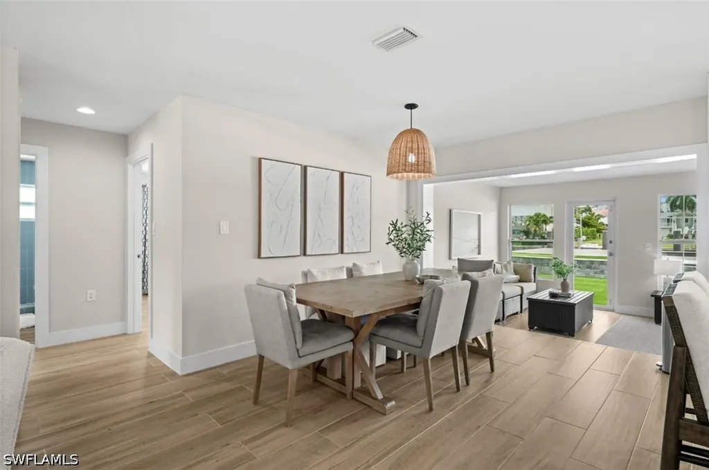 373 Egret Avenue Naples FL 34108