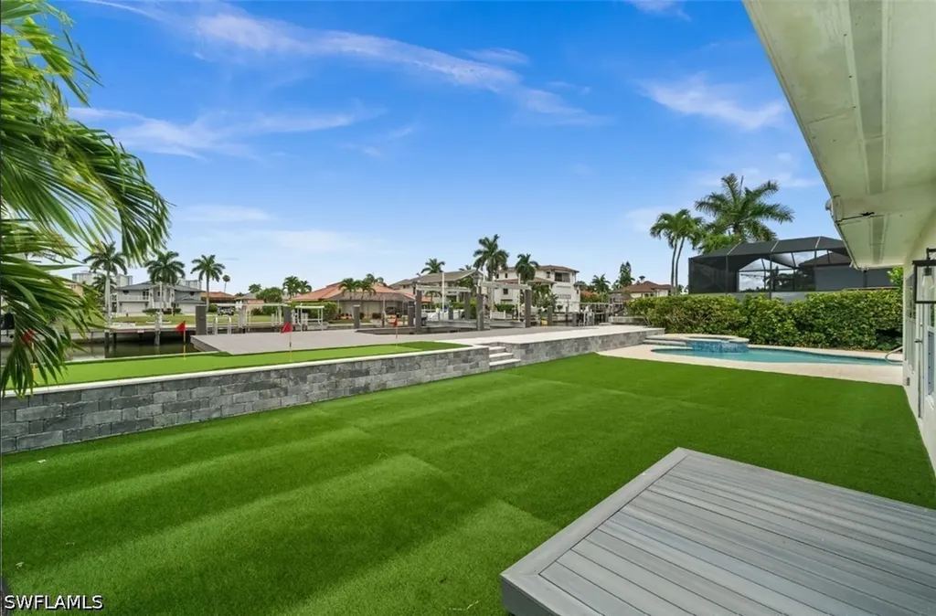 373 Egret Avenue Naples FL 34108