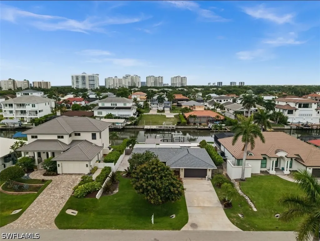 373 Egret Avenue Naples FL 34108