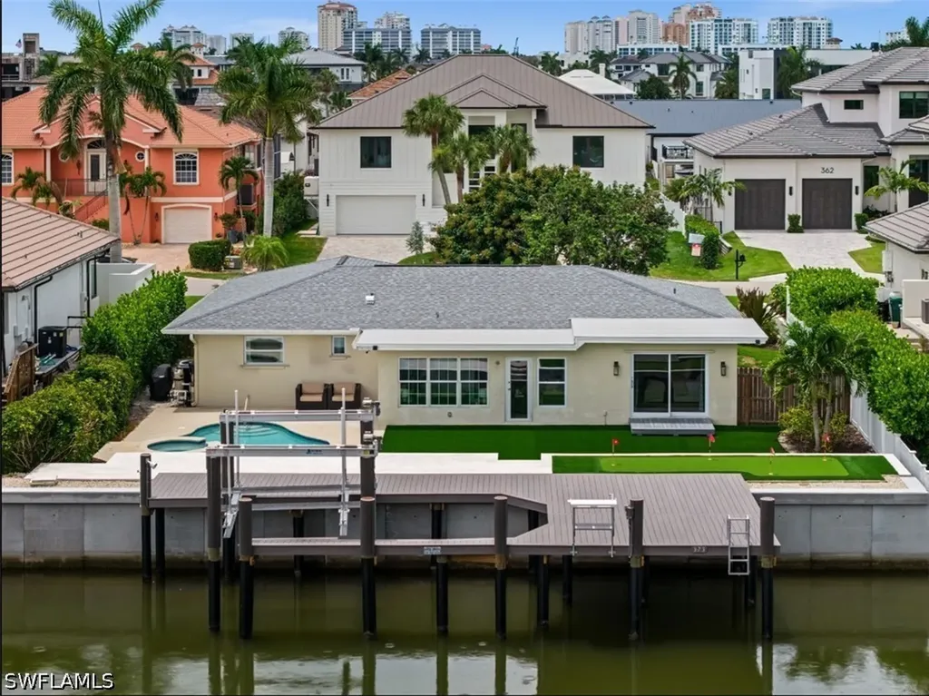 373 Egret Avenue Naples FL 34108