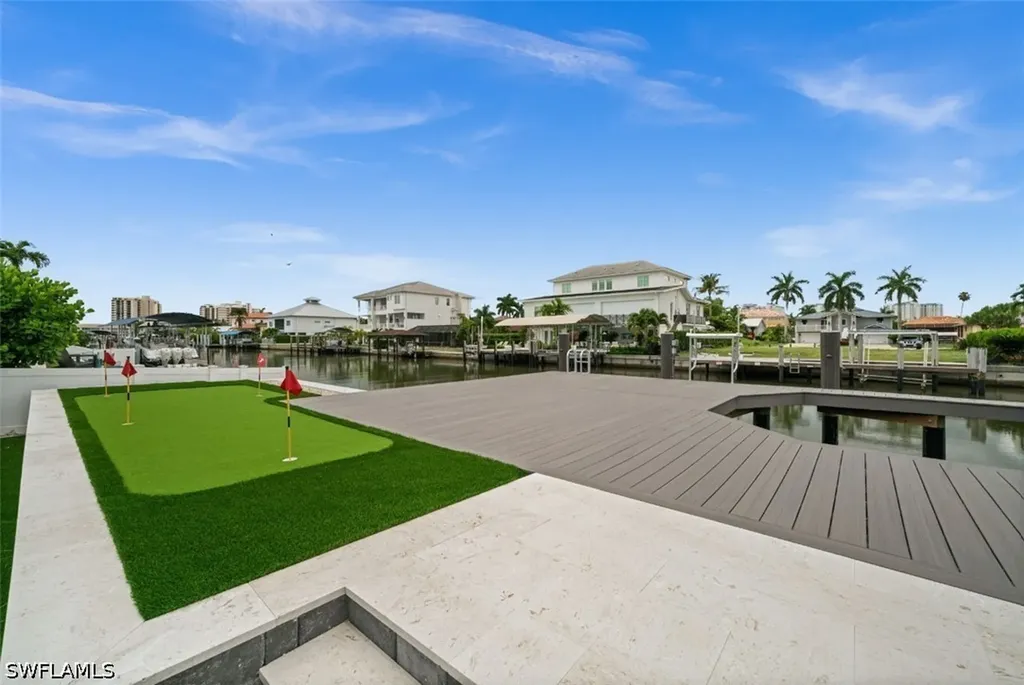 373 Egret Avenue Naples FL 34108
