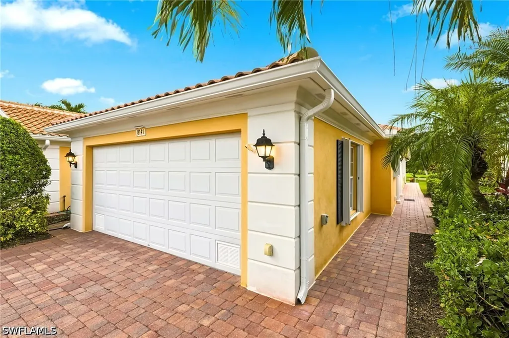8141 Xenia Lane Naples FL 34114