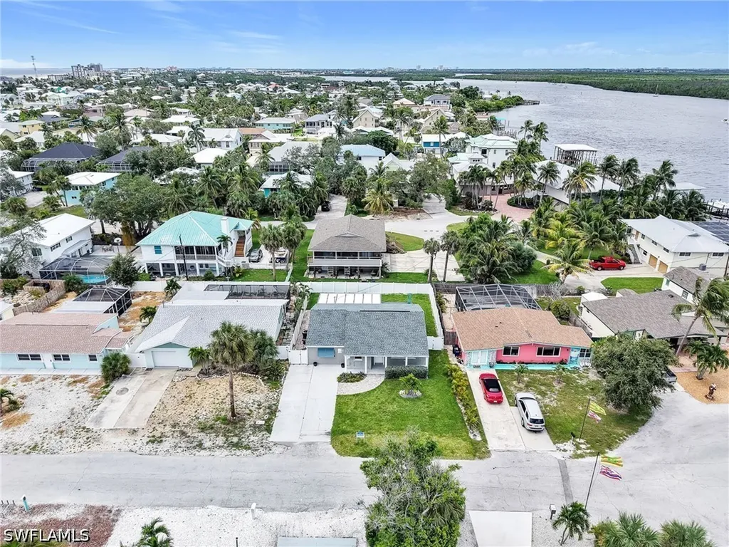 195 Hibiscus Drive Fort Myers Beach FL 33931