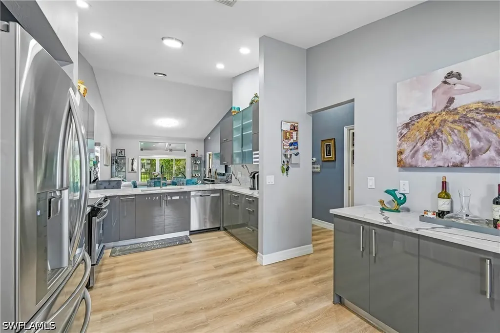 470 Country Hollow Court Naples FL 34104