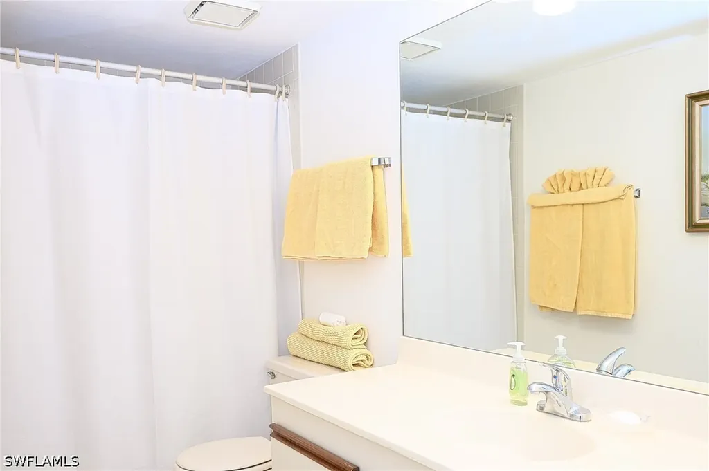 565 Beachwalk Circle Naples FL 34108