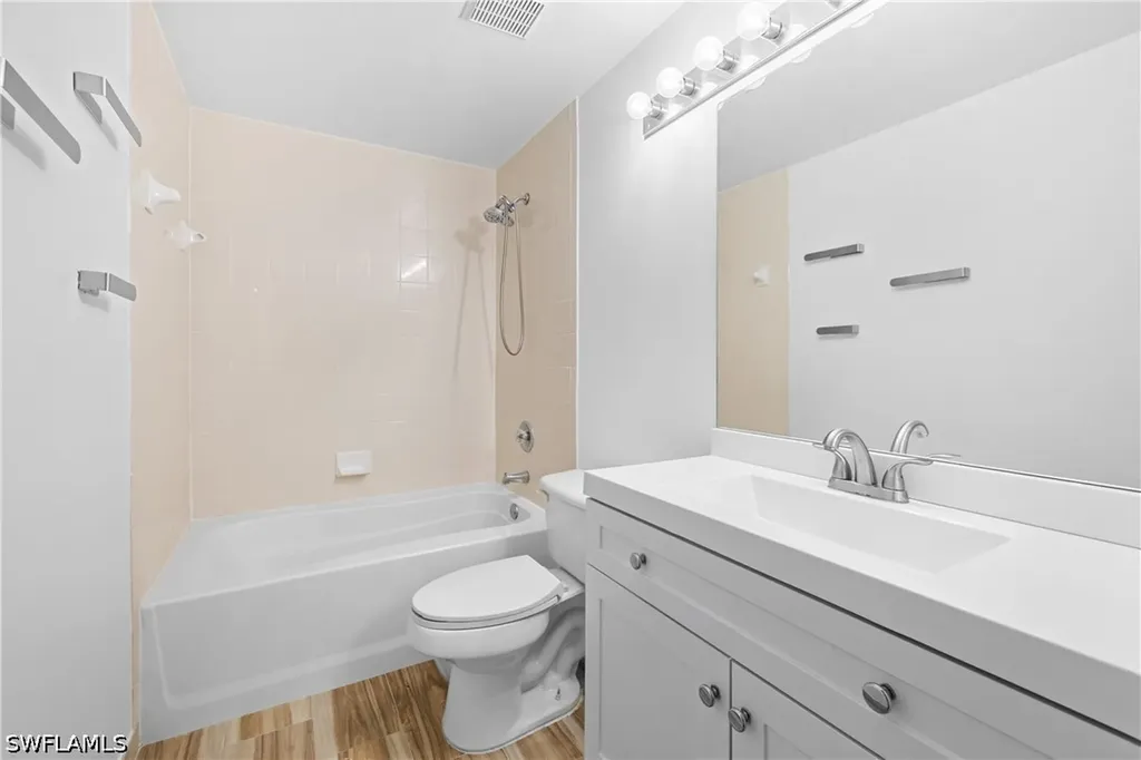 1225 Reserve Way Naples FL 34105
