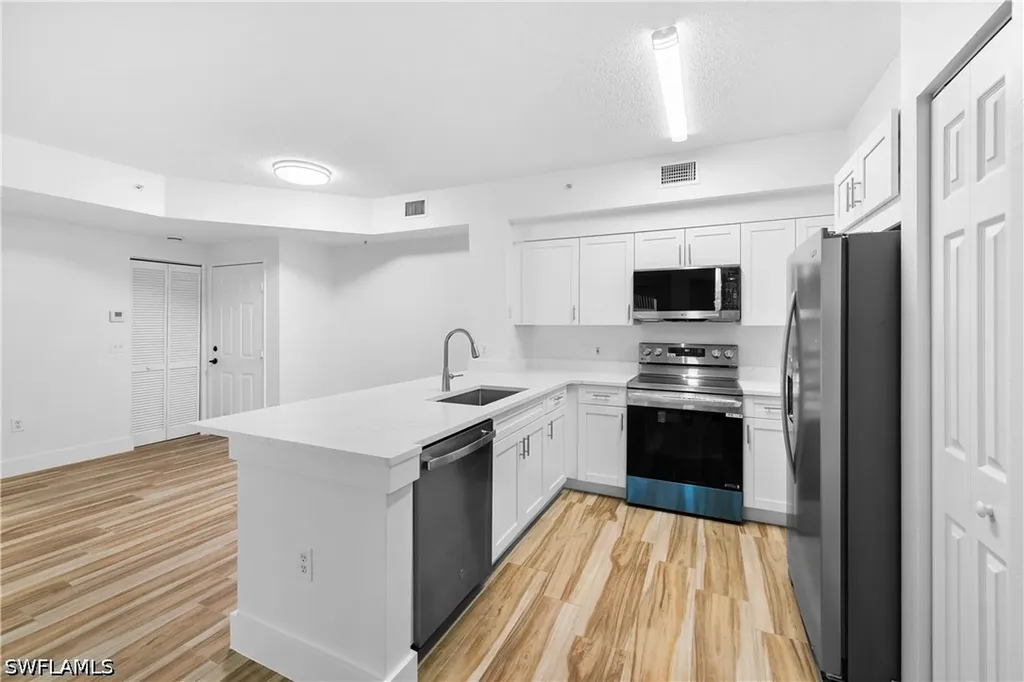 1225 Reserve Way Naples FL 34105