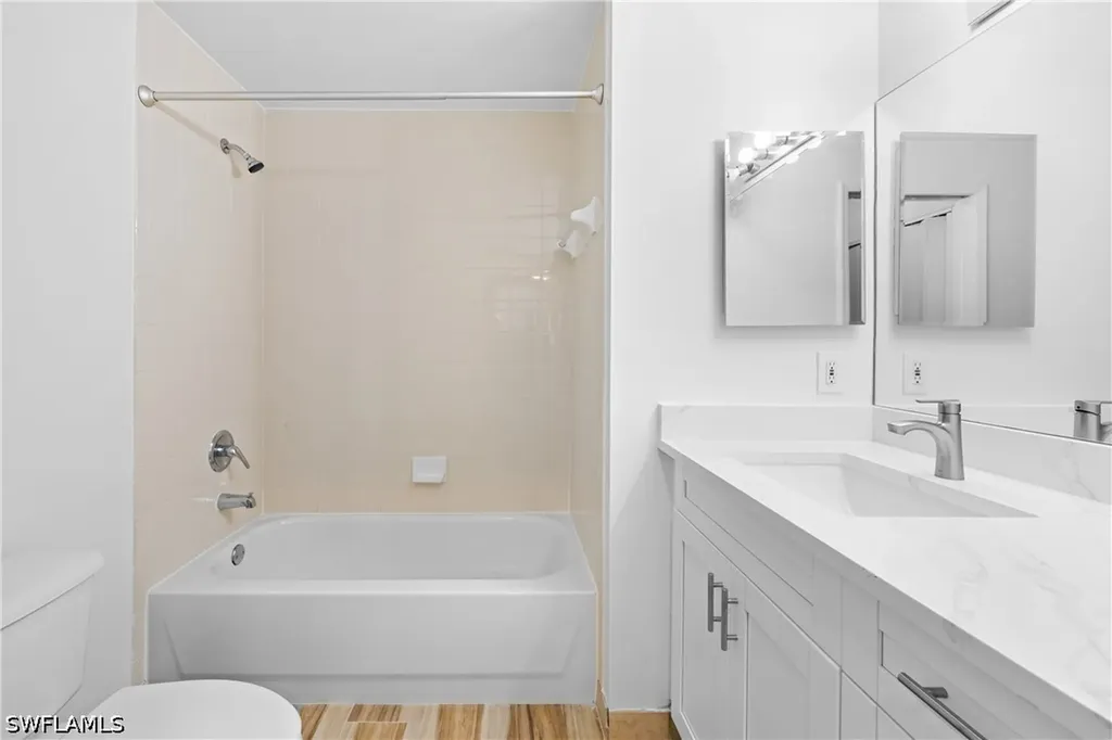 1225 Reserve Way Naples FL 34105