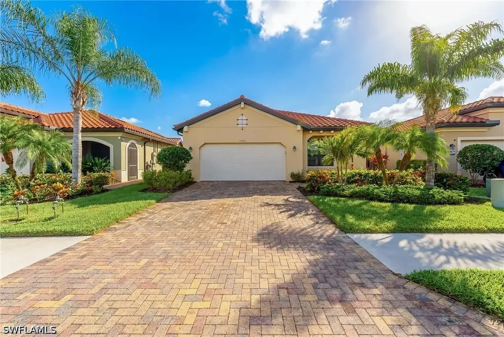 1575 Santiago Circle Naples FL 34113