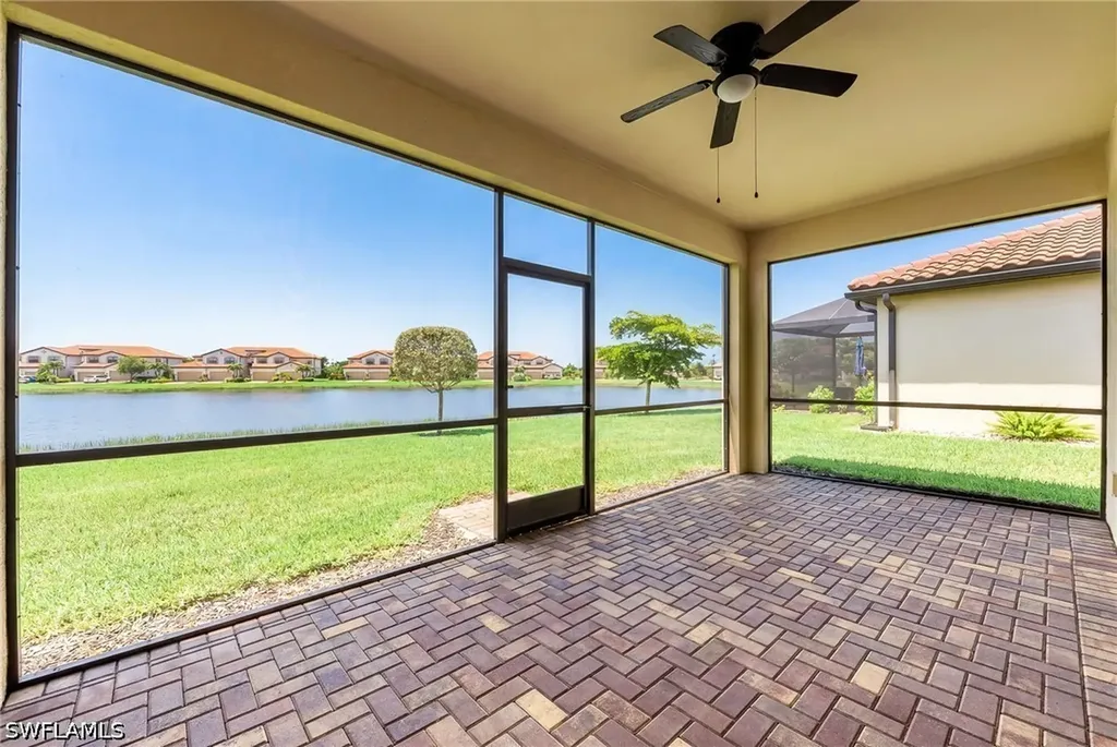 1575 Santiago Circle Naples FL 34113