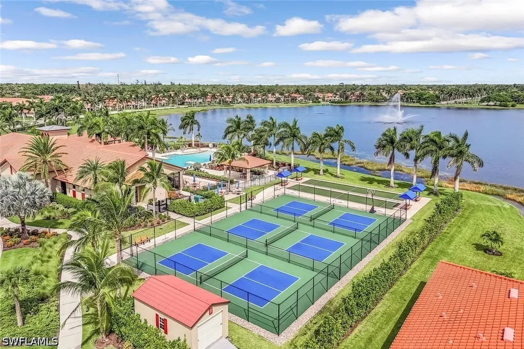 1575 Santiago Circle Naples FL 34113