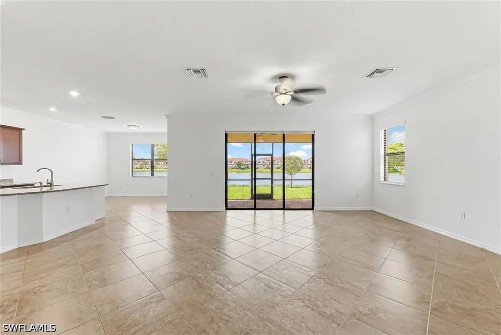 1575 Santiago Circle Naples FL 34113