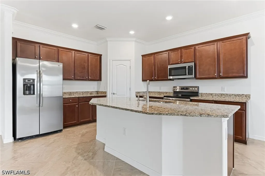 1575 Santiago Circle Naples FL 34113