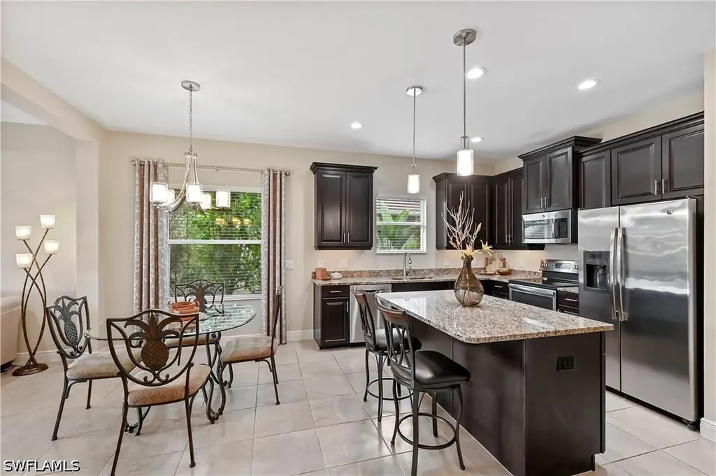 3571 Canopy Circle Naples FL 34120