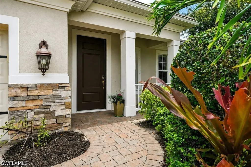 3571 Canopy Circle Naples FL 34120