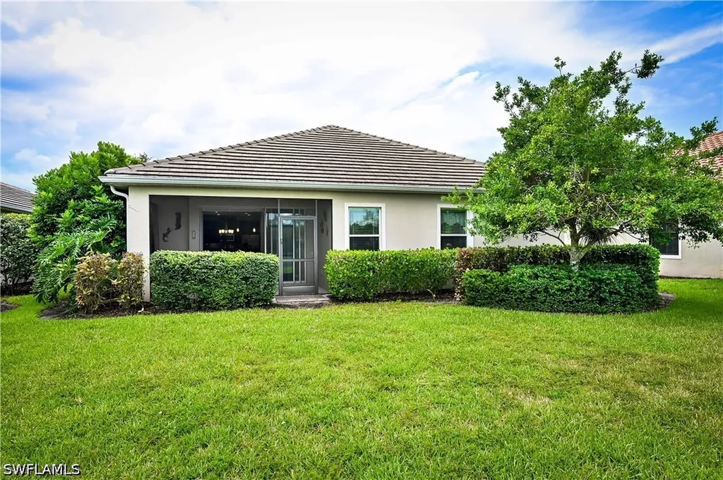 3571 Canopy Circle Naples FL 34120