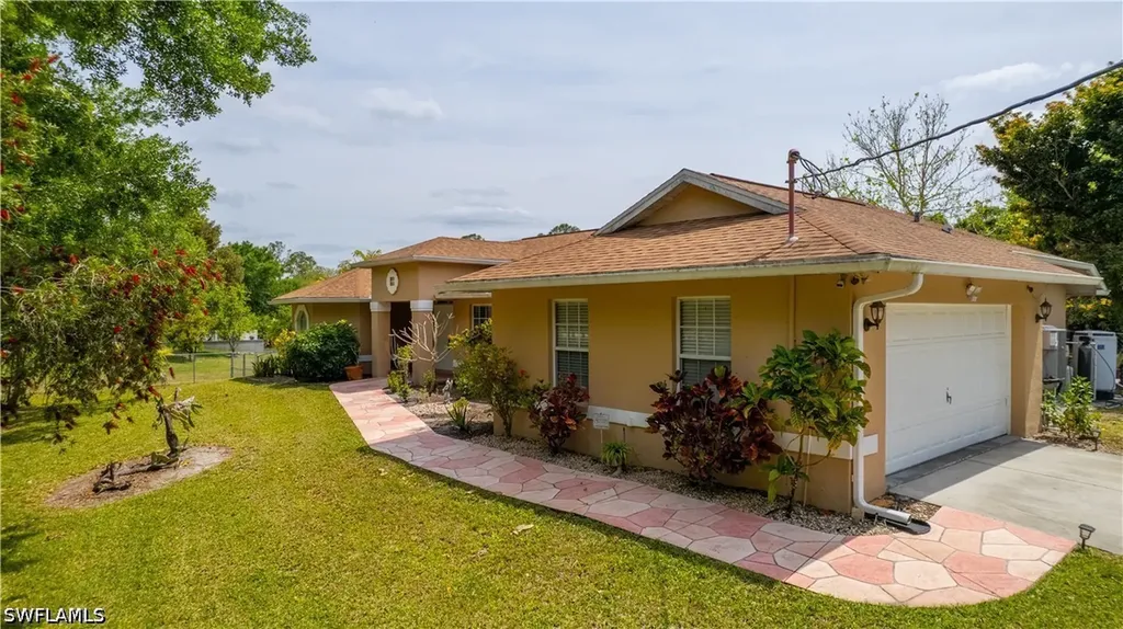 3226 52nd Avenue NE Naples FL 34120