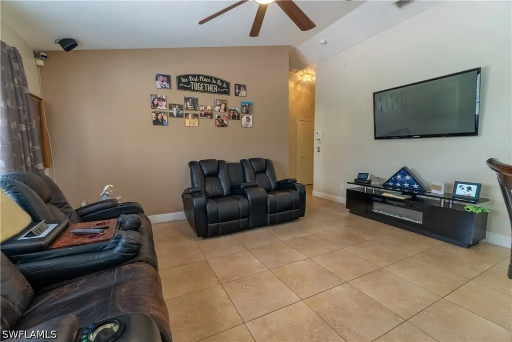 3226 52nd Avenue NE Naples FL 34120