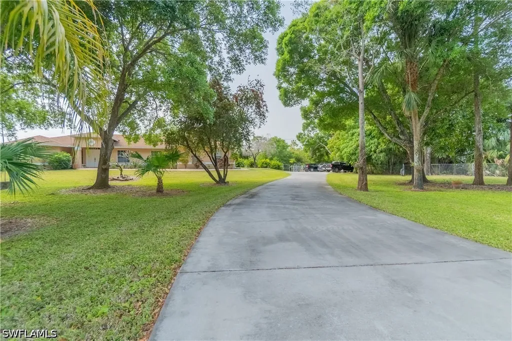 3226 52nd Avenue NE Naples FL 34120