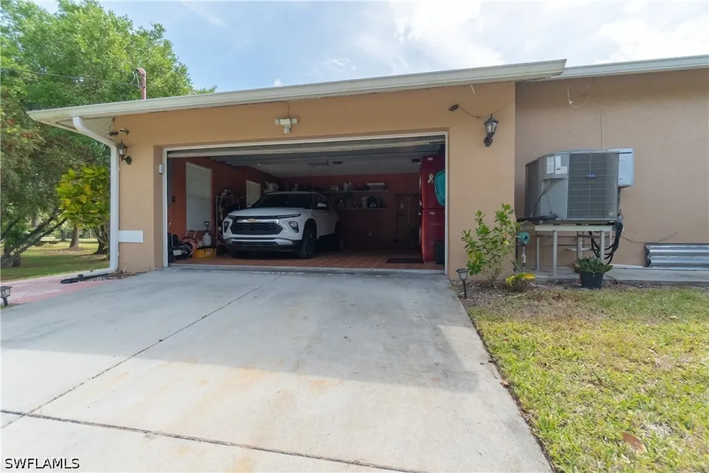 3226 52nd Avenue NE Naples FL 34120