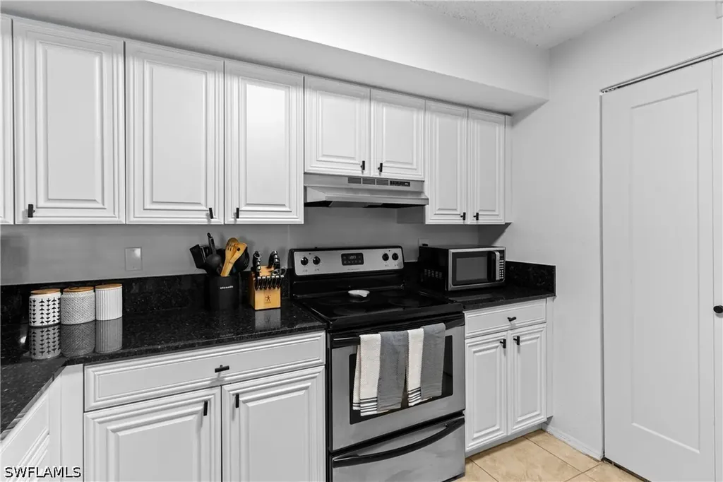 8225 Ibis Club Drive Naples FL 34104