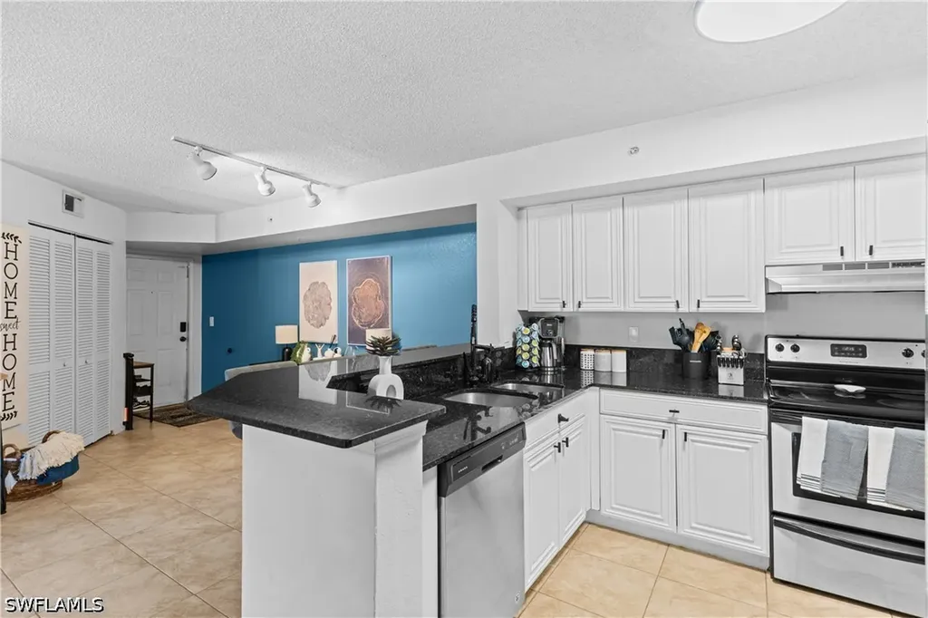 8225 Ibis Club Drive Naples FL 34104