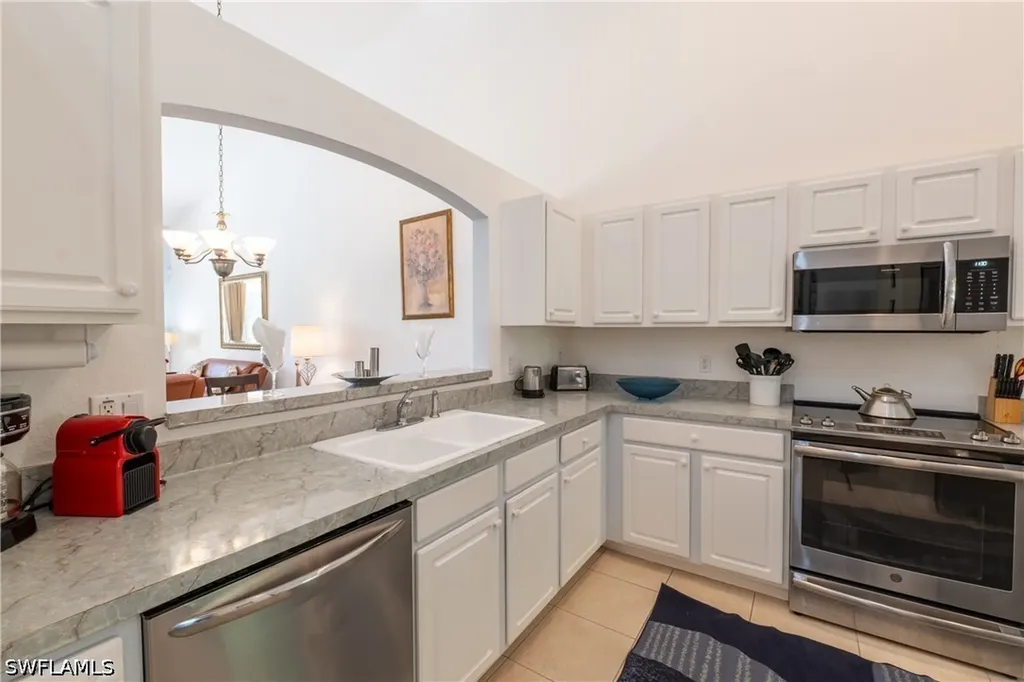 7755 Berkshire Pines Drive Naples FL 34104