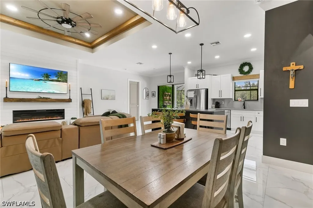 4473 Golden Gate Boulevard E Naples FL 34120